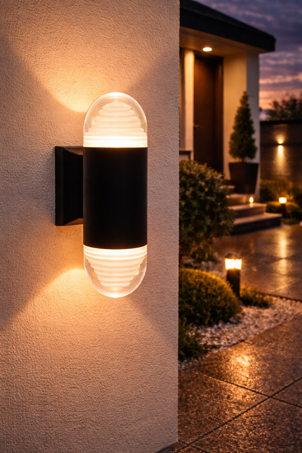 Warm Glow Cylindrical Outdoor Light