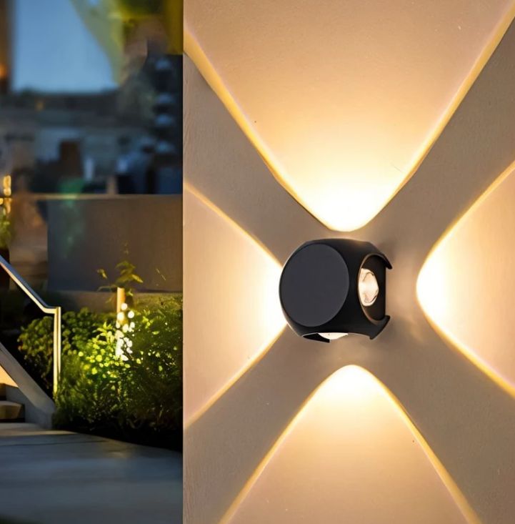 4 way Round Outdoor Light