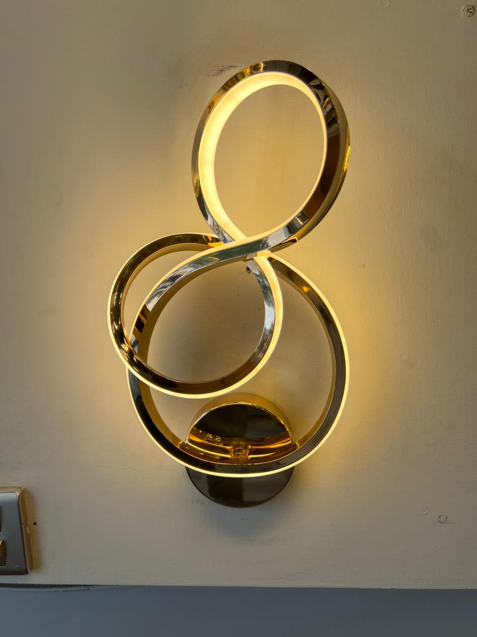 Infinity Glow Triple Loop Wall Light