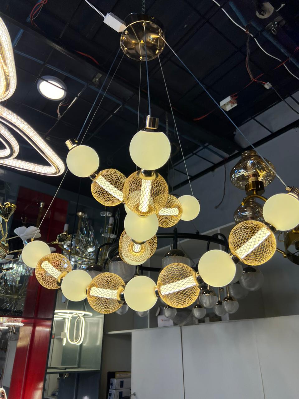 Golden Mesh Globe Cluster Hanging